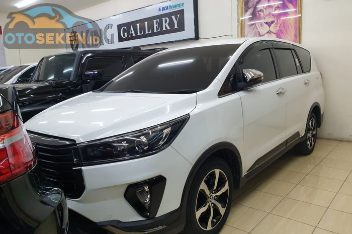Toyota Kijang Innova Venturer di King Gallery