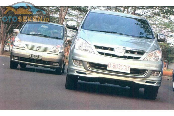 Toyota Kijang Innova vs Nissan Serena C24