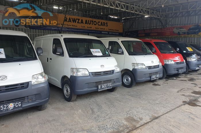 Daihatsu Gran Max Blind Van dan pikap kondisi bekas di Rawza Auto Cars