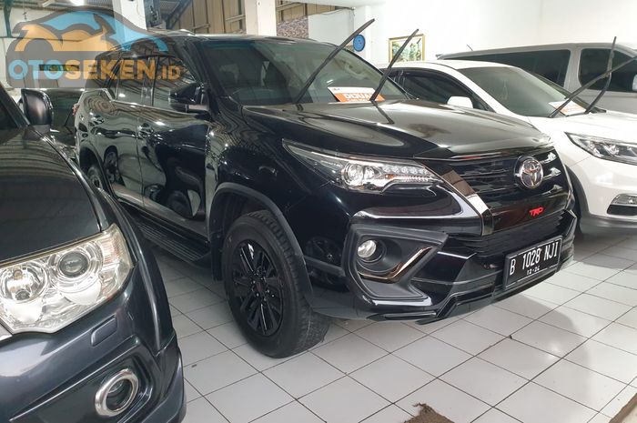 Harga Toyota Fortuner 2018 bekas