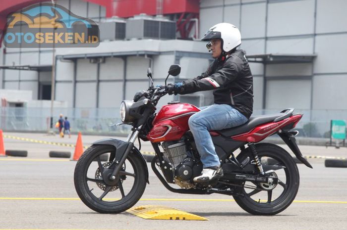 Honda Verza 150 menawarkan posisi riding nyaman