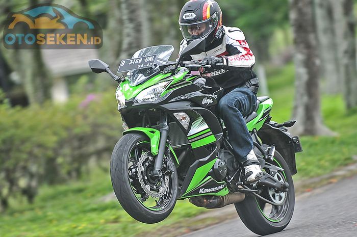 Test Ride New Kawasaki Ninja 650