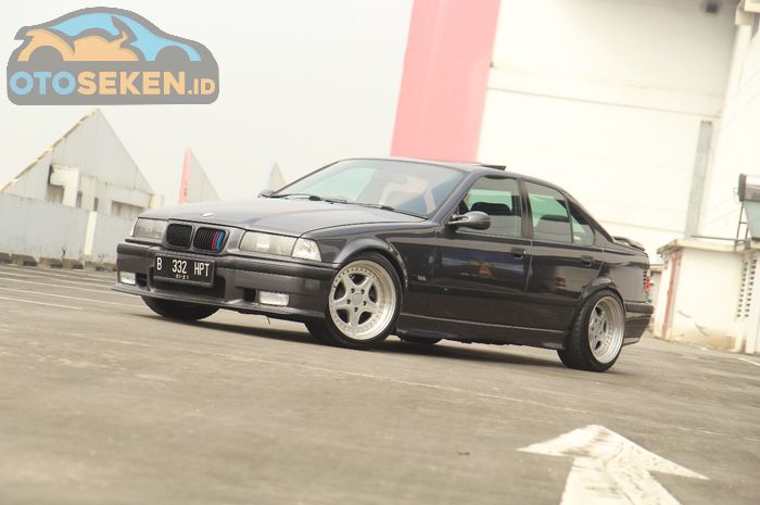 Ilustrasi. BMW 323i E36 1996