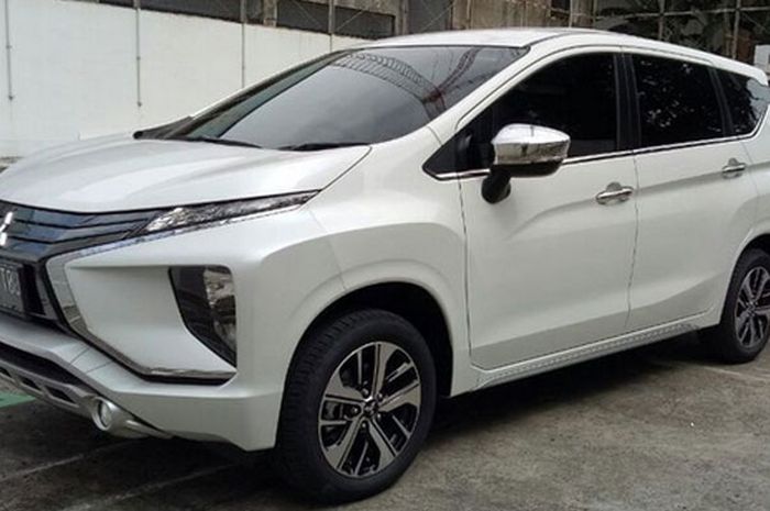 Mitsubishi Xpander Ultimate A/T, varian termahal