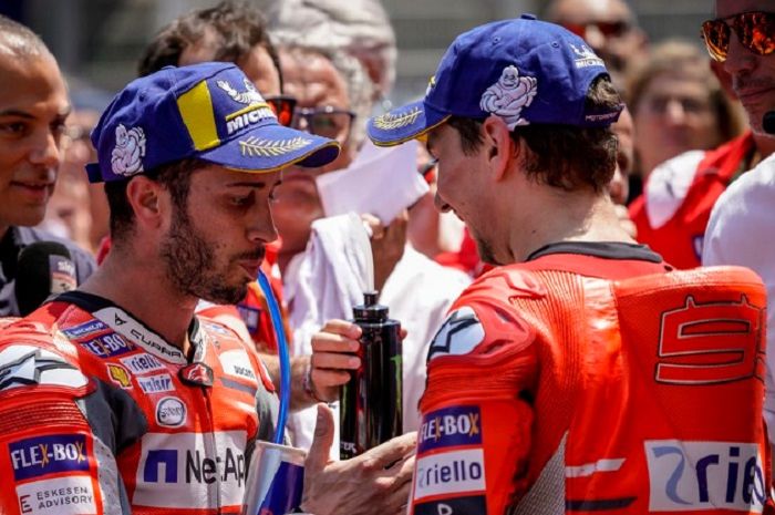 Andrea Dovizioso dan Jorge Lorenzo.