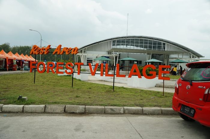 Rest Area Forrest Village di Tol Trans Jawa