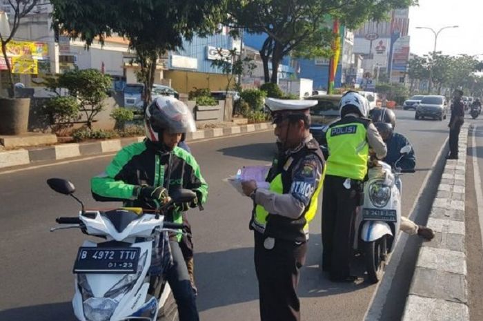 Awas! Begini 3 Tahap Penghapusan Data Kendaraan yang Nunggak Pajak, Motor Jadi 'Bodong'