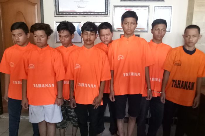 Polisi berhasil menangkap 8 tersangka kasus begal di Bekasi