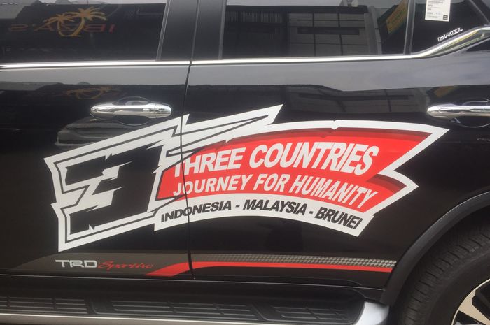 Touring Tiga Negara Journey For Humanity ID42NER