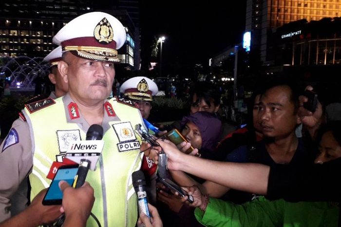 Kakorlantas Polri Irjen Pol Refdi Andri memberikan keterangab kepada wartawan di Bundaran HI, Jakarta Pusat, Senin (31/12/2018).(KOMPAS.com/Ardito Ramadhan D)