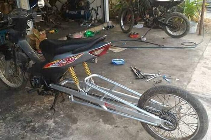 Supra Fit swing arm melar ala American Dragster