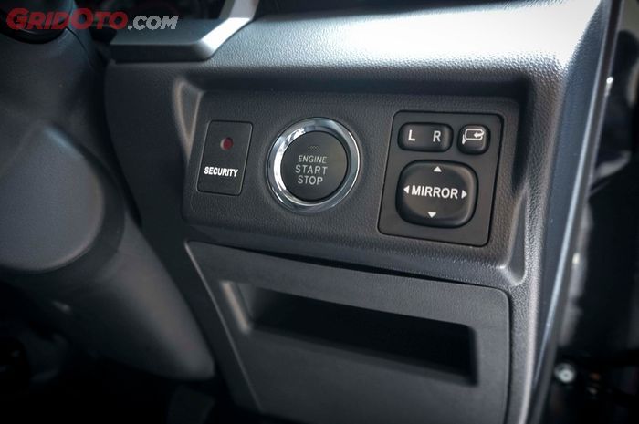 Toyota Avanza dan Veloz terbaru mendapat fitur engine start stop button