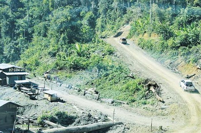 Jalan menuju Kecamatan Mentarang Hulu, Kabupaten Malinau saat ini sudah tembus.