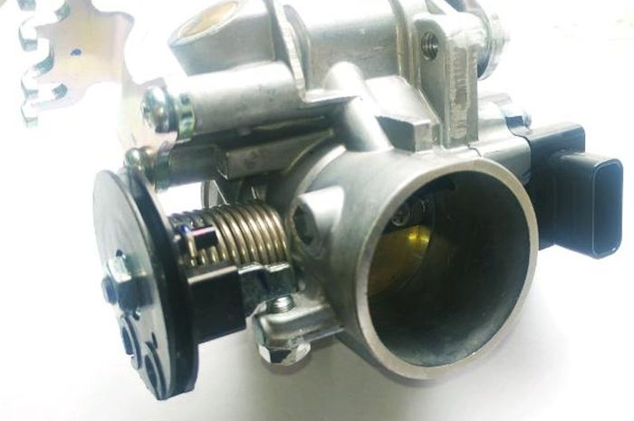 Throttle body milik Suzuki Satria FI bisa disetel manual