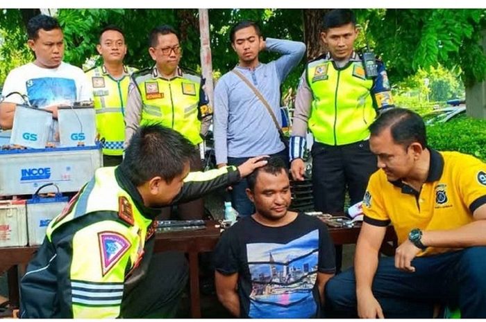 Pelaku tertangkap setelah kejar-kejaran