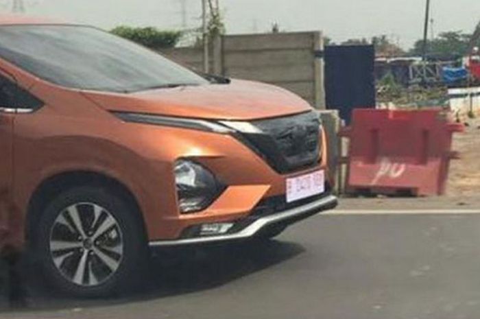 Penampakan diduga Nissan Livina terbaru kena jepret kamera netizen 