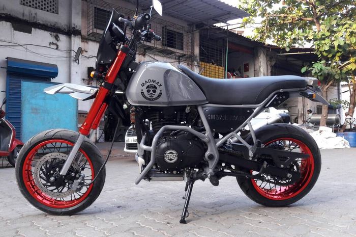 Royal Enfield Himalayan dirombak jadi supermoto