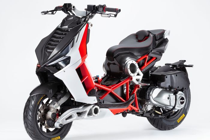 Italjet Dragster terlihat sangar abis