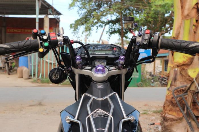 Honda Sonic 150R dimanja part mewah