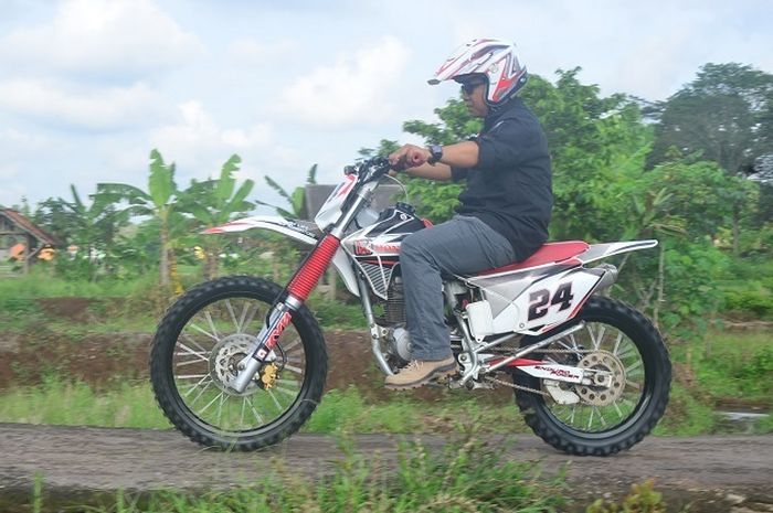 Modifikasi Honda Tiger jadi trail