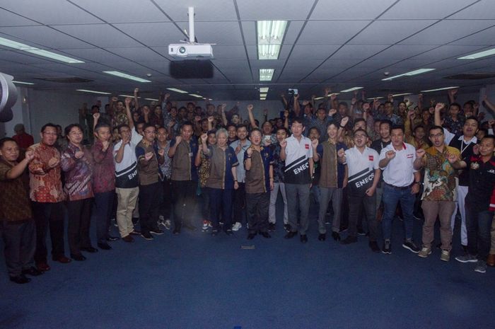 Direksi Yamaha Indonesia beserta sponsor dan tim balap Yamaha di sesi Yamaha Indonesia Motorsport Conference (1/3)