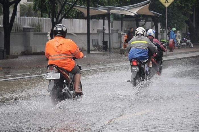 Sebelum beraktivitas, kenali titik rawan banjir di Jakarta.