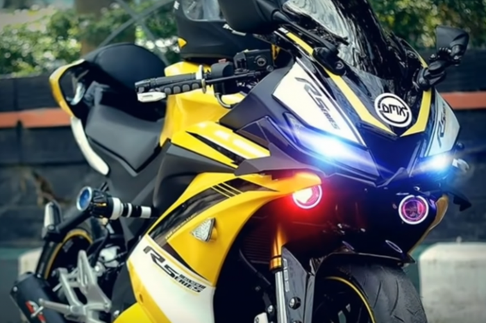 Modifikasi Yamaha R15 bergaya ala Yamaha R1M