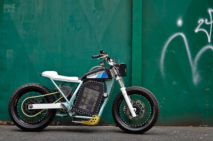 Tracker Elektrik: Gaya Motor Custom Off-Road yang Ramah Lingkungan di 2024