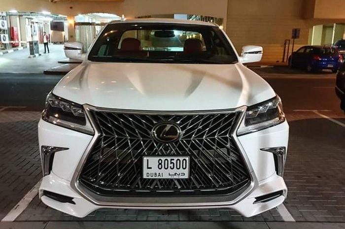 Modifikasi mobil pikap  wajah Lexus LX570