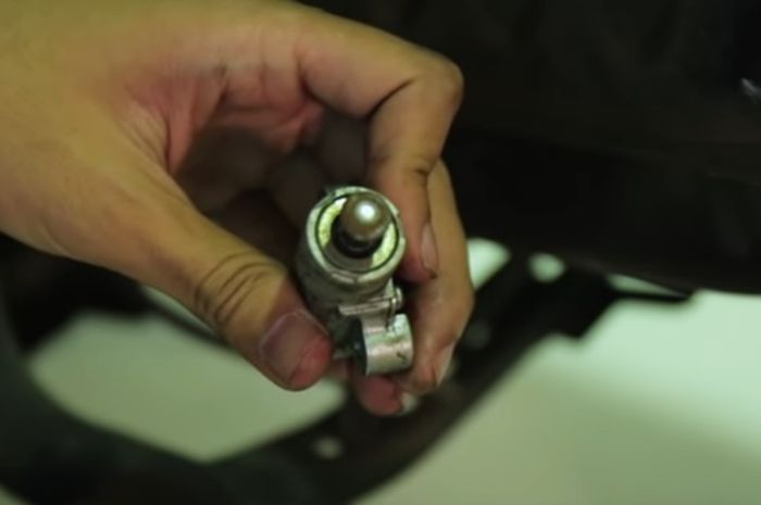 sensor standar samping di Yamaha NMAX