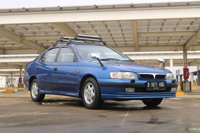 Toyota Corona Absolute, Full OEM Carina sampai ke warna catnya