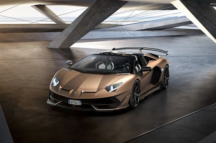 Penerus Lamborghini Aventador pakai mesin hybrid tanpa baterai