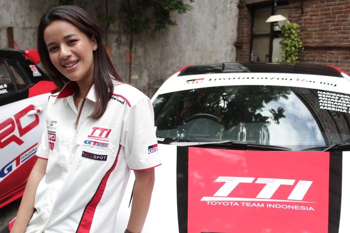 Sabrina Sameh akan jadi berlomba juga di Kejurnas Auto Gymkhana bersama Toyota Team Indonesia tahun ini 