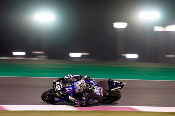 Punya kecenderungan melambat saat balapan, Maverick Vinales berniat ubah baya balap untuk MotoGP Argentina (31/3). 