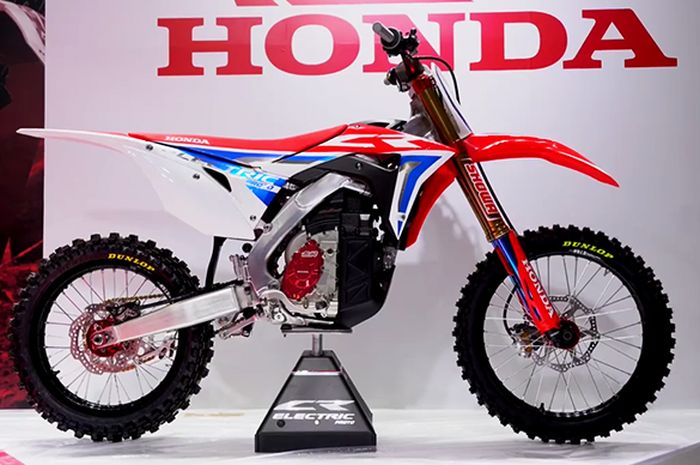 Honda CR Elektrik ini diperkenalkan di Tokyo Motorcycle Show. Bentuknya mirip kaya Hopnda CRF250 yah