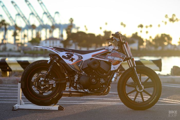 Modifikasi Harley-Davidson Street Rod 750 dirombak jadi ramping