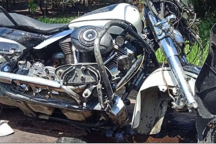 Harley-Davidson hancur usai menabrak seorang petani di Kebumen, Jateng