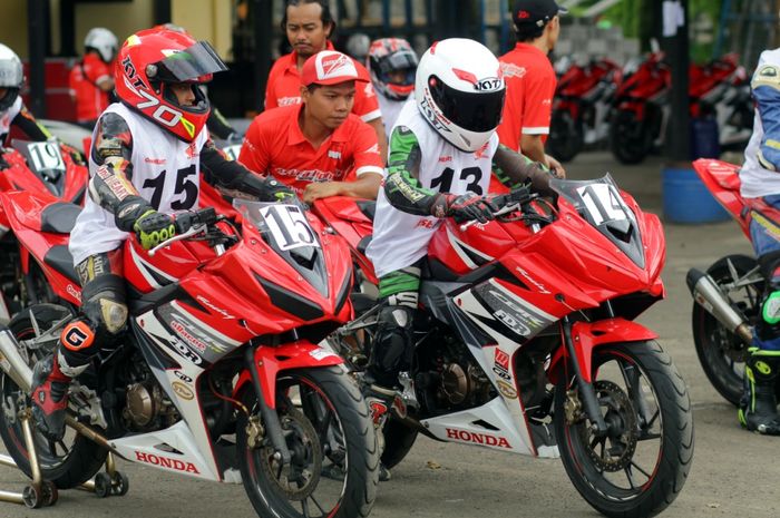 Dua pembalap cilik dari Jawa Tengah lolos seleksi 15 besar Astra Honda Racing School