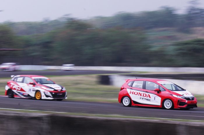 Musim ini tidak akan tersaji persaigan antara Toyota Team Indonesia melawan Honda Racing Indonesai di Kejurnas ITCC MAX