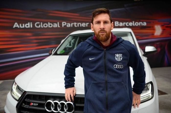 Lionel Messi dan mobil Audi barunya