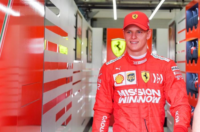 Mick Schumacher dalam debutnya berseragam Scuderia Ferrari F1 Team untuk tes di Bahrain (2-3/4)