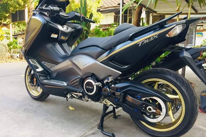 РњРѕС‚РѕС†РёРєР» Yamaha TMAX Hyper Roland Sands 2013