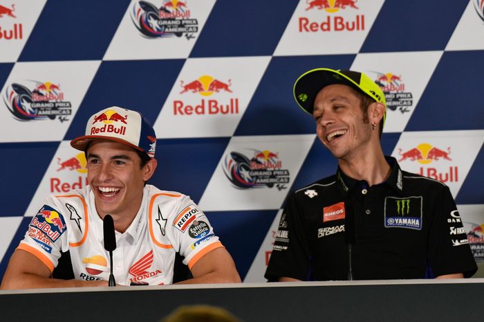 Marc Marquez dan Valentino Rossi terlihat ceria di sesi jumpa pers MotoGP Amerika (11/4)
