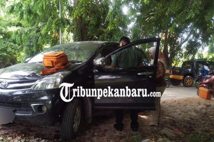 Toyota Avanza diobok-obok maling dengan memecah kaca jendela, uang Rp 52 juta lenyap