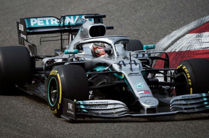 Lewis Hamilton menang F1 China 2019