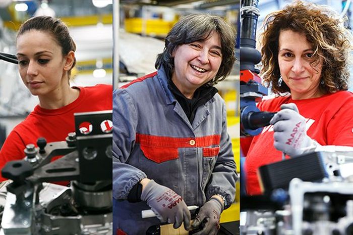 Para karyawan perempuan Ducati