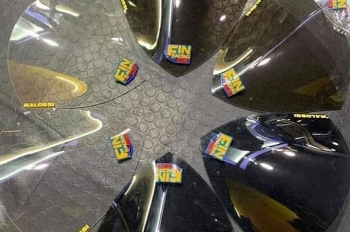 Pilihan warna windshield Malossi XMAX