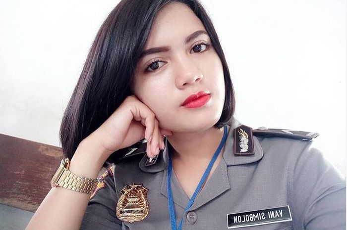 Polwan cantik Polres Pematangsiantar, Vani Simbolon