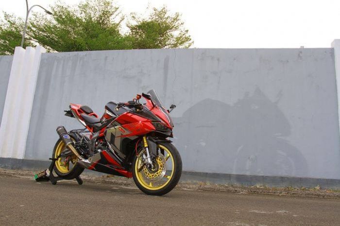 Modifikasi Honda CBR250RR