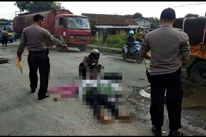 Kecelakaan pemotor yang terlindas truk tronton di Lampung